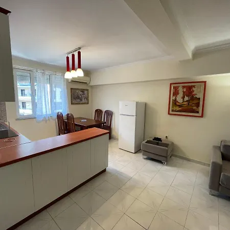 Flora Center Apartment